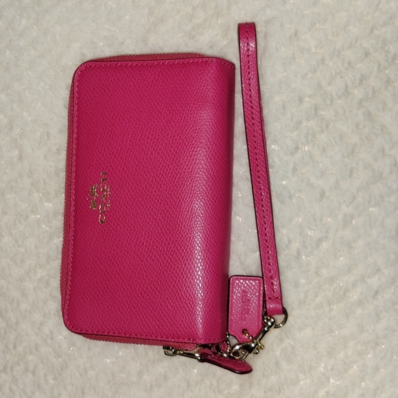 Coach Handbags - Coach Wallet